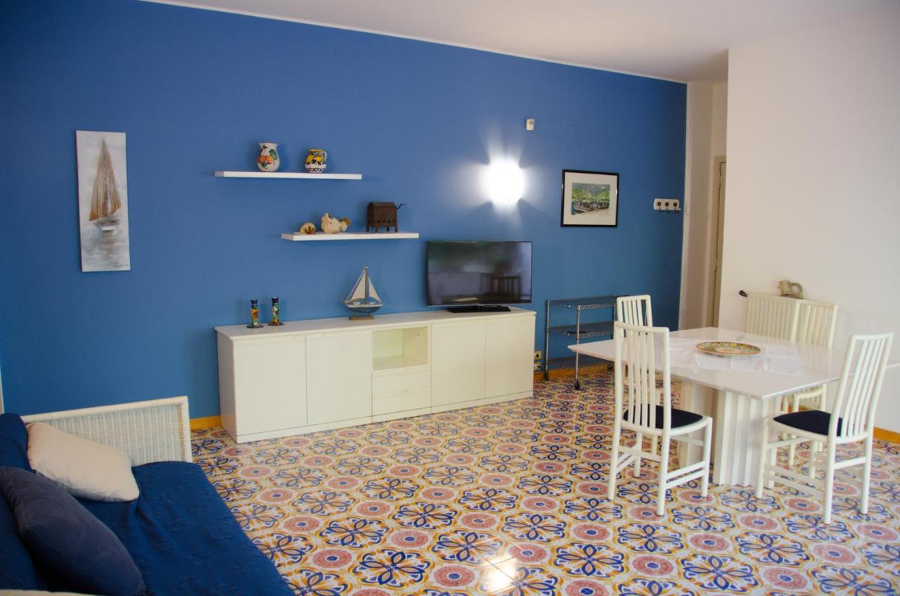 Sea Breeze Acitrezza Aci Castello Exterior foto